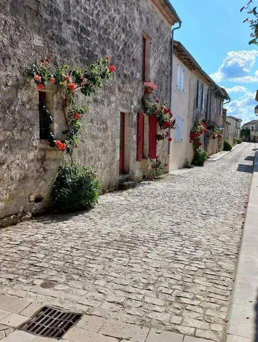 Maison Dans La Magnifique Village De Montjoi 0*,  France